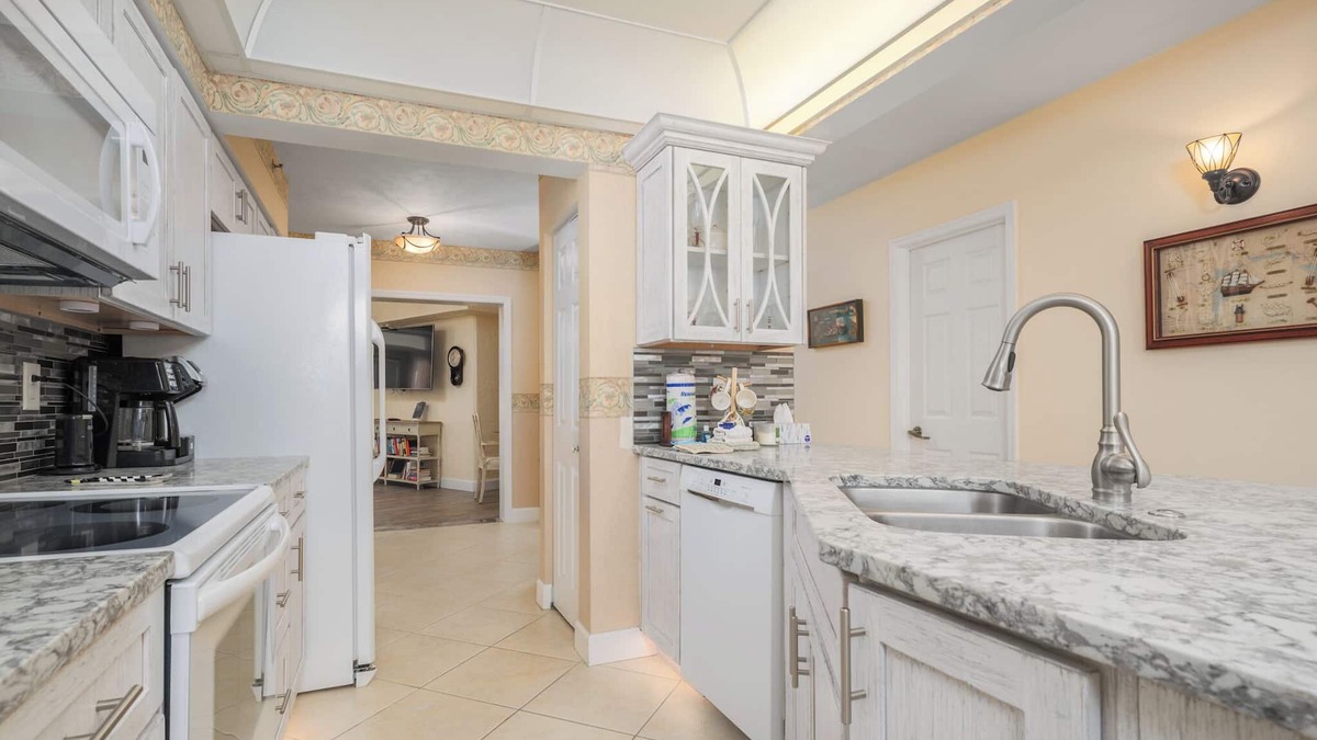 Ponce Inlet Condo | Towers 2 - Ocean Towers 2102