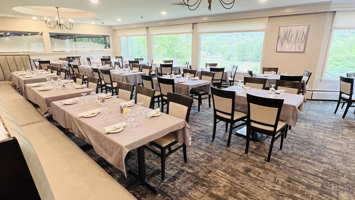 Gorham Hotel | Town and Country Inn & Resort