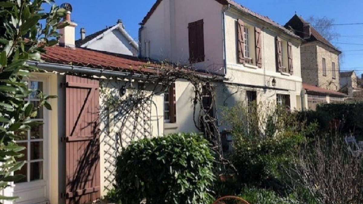 Coulommiers House | Town center house, single storey, nice private garden, terrace, private parking