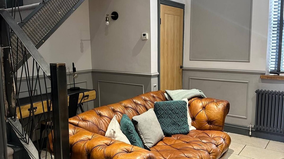 Morpeth Cottage | Town centre cottage with hot tub
