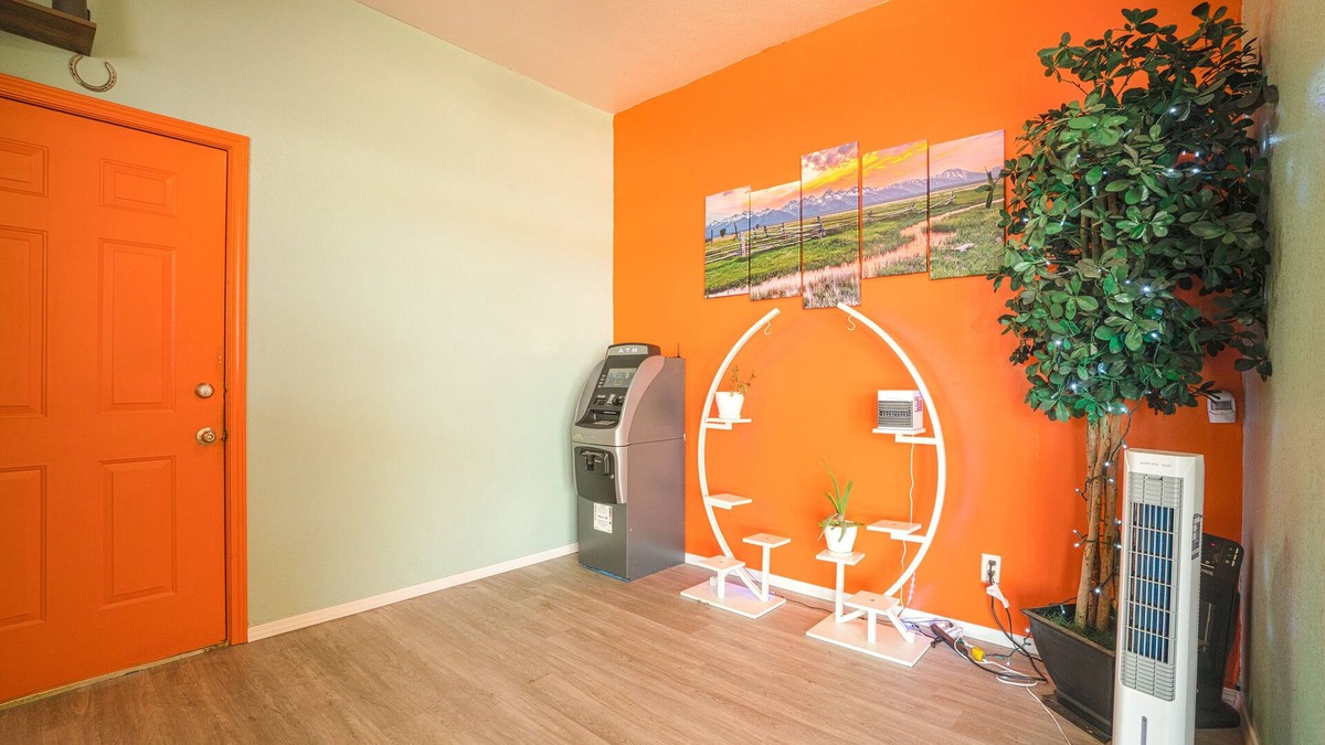 Bossier City Hotel | Town & Country Motel Bossier City by OYO