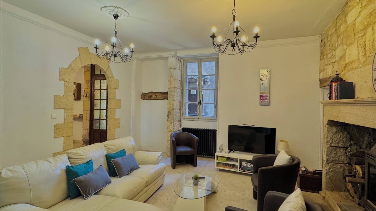 Saint-Cyprien House | Town house in the heart of Saint-cyprien