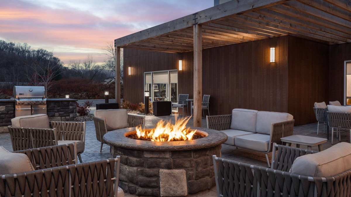 New Philadelphia Hotel | Towneplace Suites By Marriott New Philadelphia