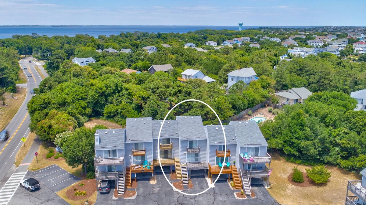 Sea Acres House | Townhome 1 block from the beach & near town with decks, shared pool/tennis