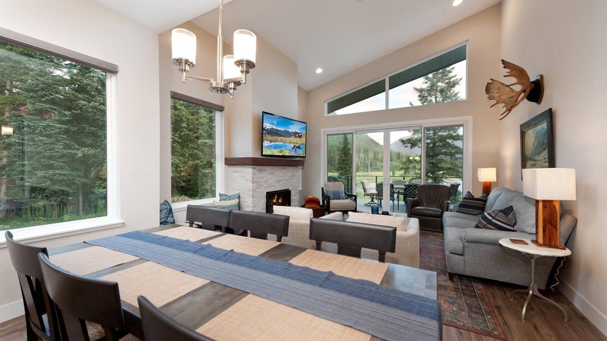Purgatory House | Townhome across from Purg- Hot Tub, Fire Pit, Arcade Game - Views/Shuttle
