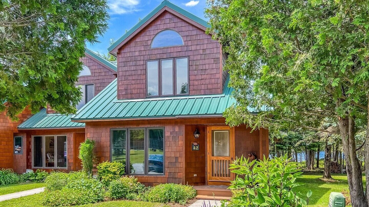 Inlet House | Townhome D1 - 4th Lake