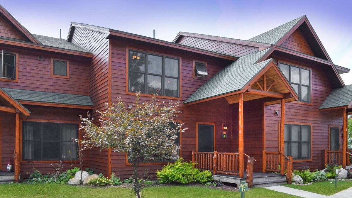 Inlet House | Townhome E2 - 4th Lake