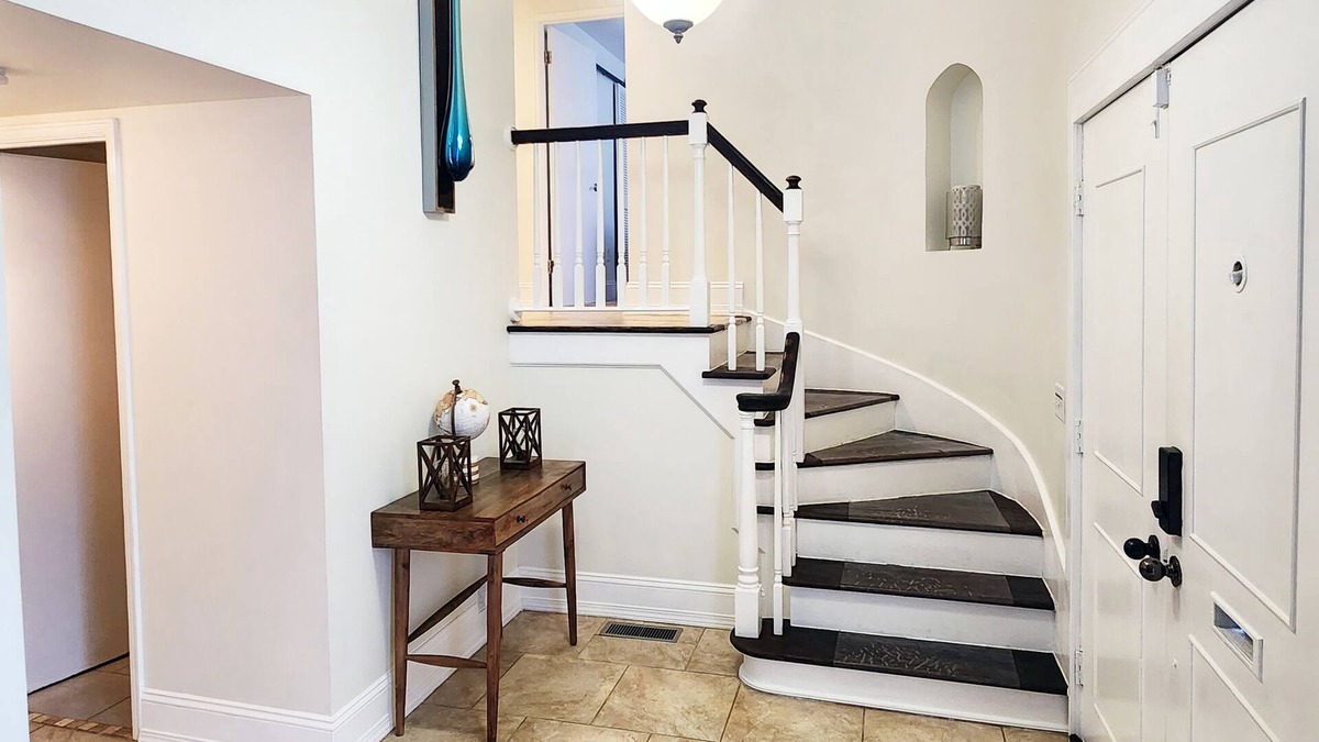 Mitchell House | Townhome near Christian Hospital NE, Spanish Lake Park & STL Zoo WildCare Park