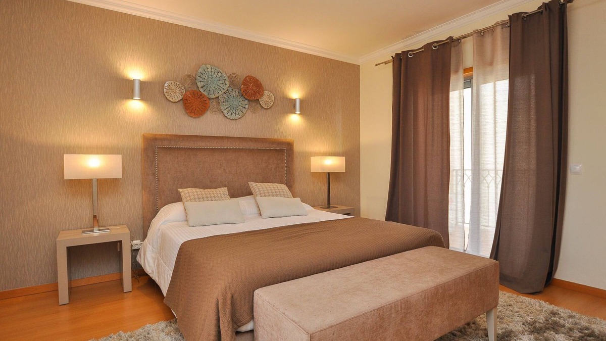 Vale Navio Villa | Townhouse Branqueira OCV - 10min Beach