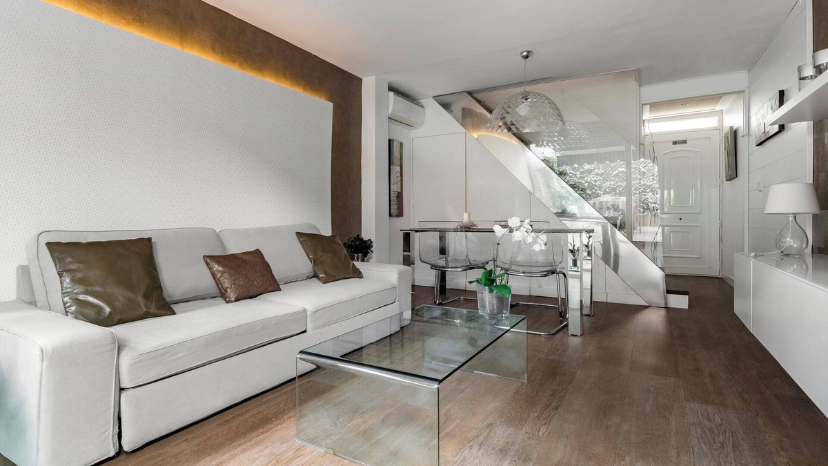 Canillas House | Townhouse de Diseño con Patio Privado