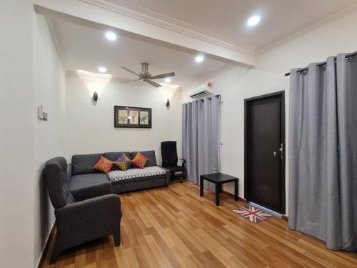 Taman Kota Laksamana House | Townhouse heart of Malacca Step from Jonker street