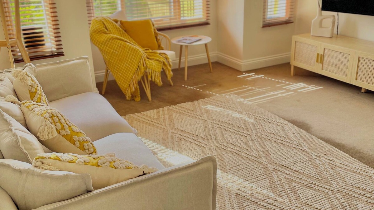 Williamstown House | Townhouse Minutes From Cafes, Restaurants and all Williamstown has to Offer!
