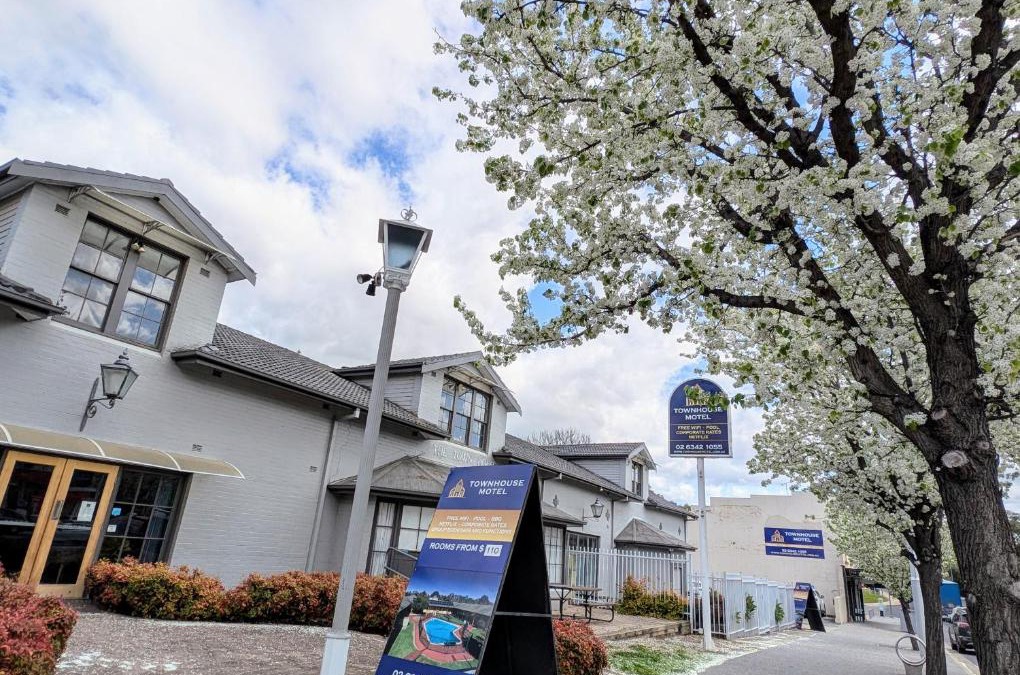 Cowra Hotel | Townhouse Motel Cowra