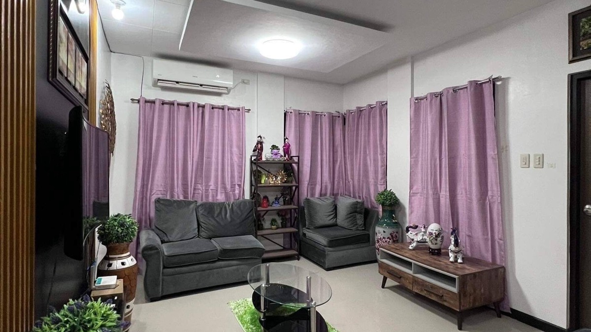 Alaminos House | Townhouse near 100 Islands