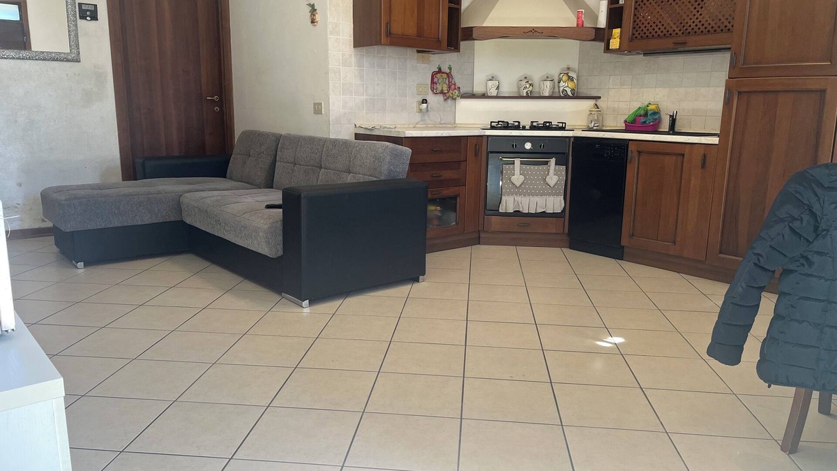San Donato-San Vitale Apartment | Townhouse near the fairgrounds