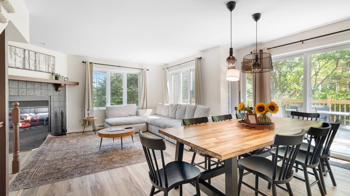 Mont-Tremblant House | Townhouse on the Golf w/Pool Access -Aiglon 1666