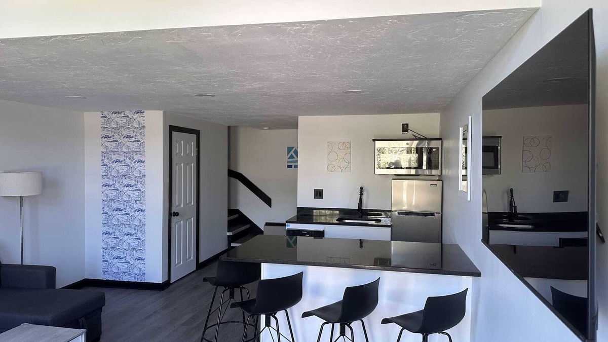 South Yarmouth Hotel | Townhouse Two Bed Suite