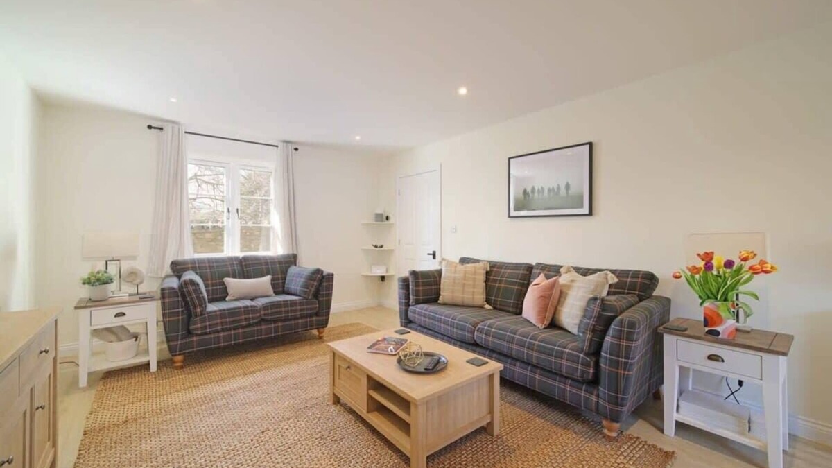 Wells House | Townhouse with Views of Wells Cathedral