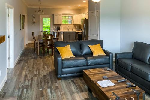 Townsend Apartment | Townsend Timbers
