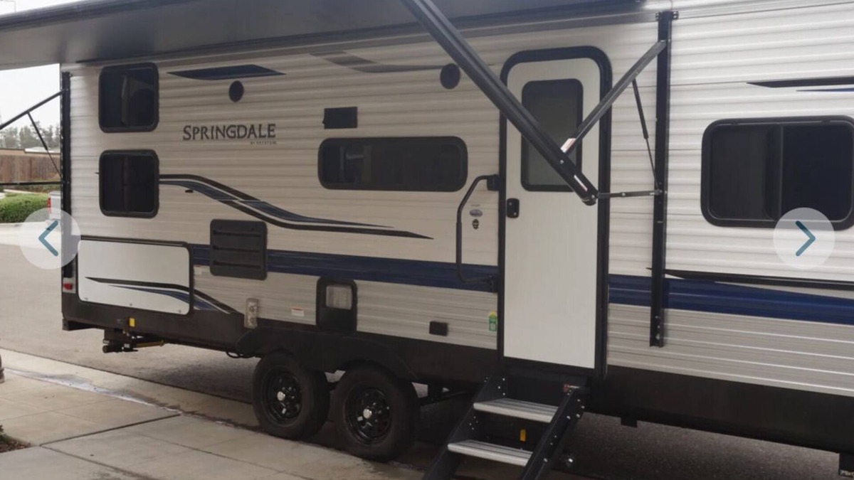 Brentwood House | Toy Hauler Vengence Rouge