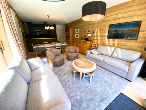 Meribel-Mottaret Apartment | Très beau 4 pièces à Méribel Mottaret - neuf, parking couvert, accès rapide aux pistes - FR-1-411-944