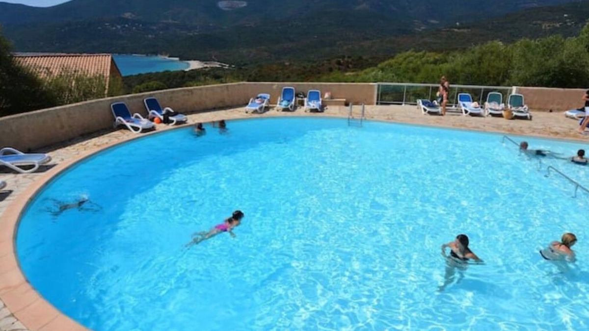 Serra-di-Ferro Apartment | Très bel appartement duplex piscine 6 pers