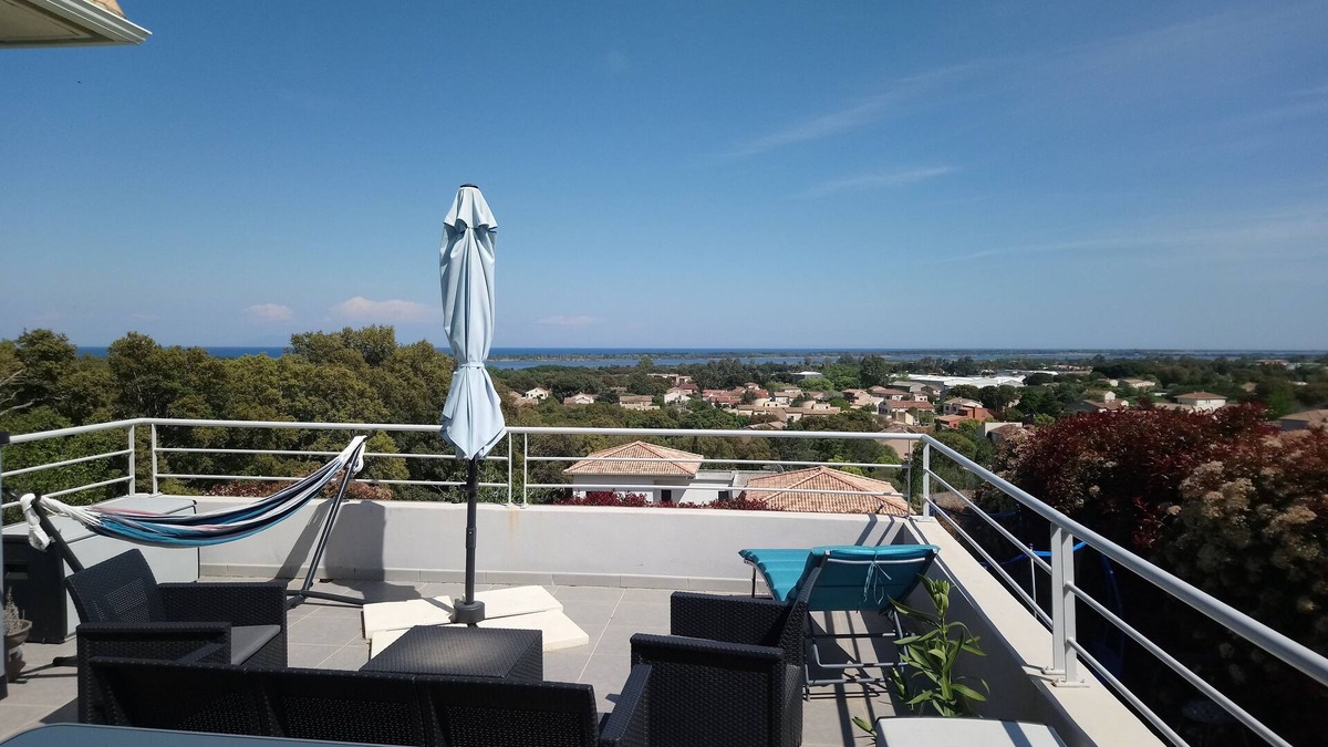 Biguglia Apartment | Très bel Appartement Grande Terrasse vue mer et Montagnes