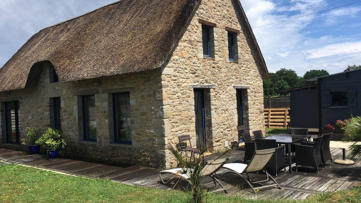 Saint-Lyphard House | Très Belle Chaumière de Charme