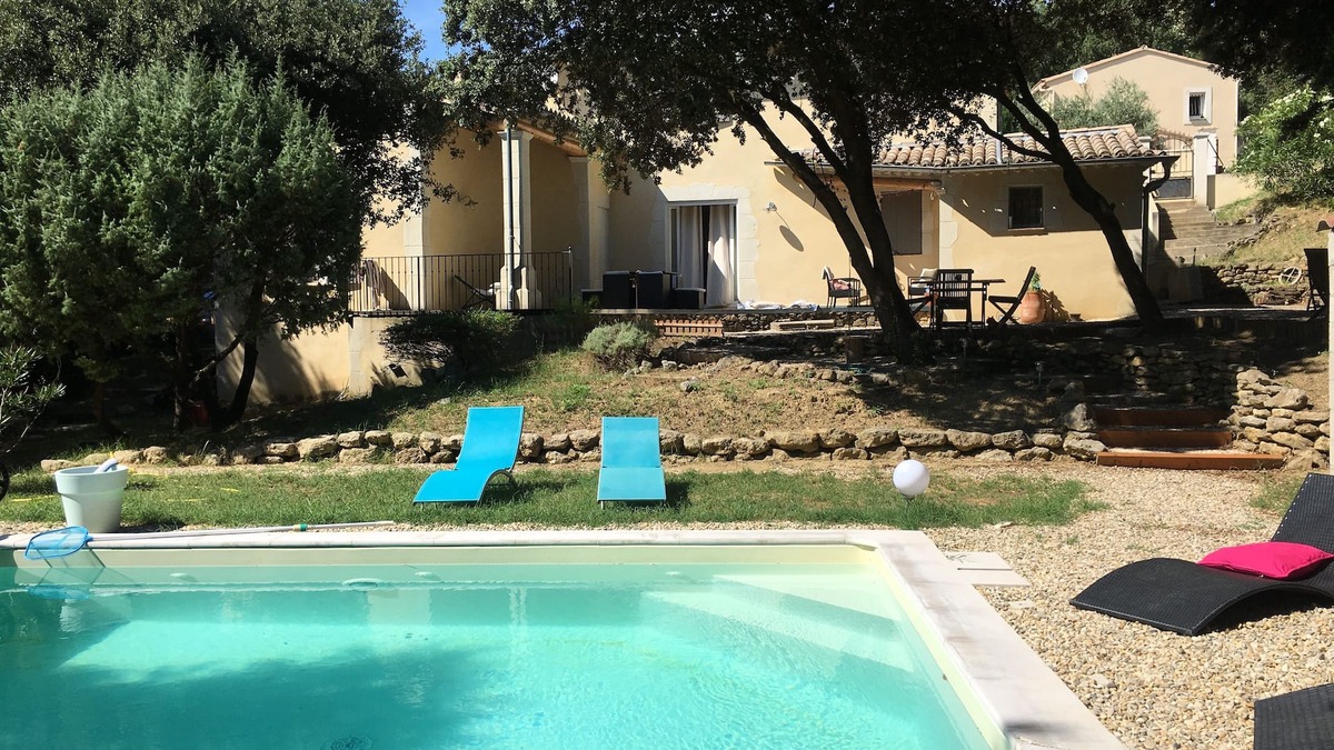 Suze-la-Rousse House | Très Belle Maison Avec Piscine Chauffée