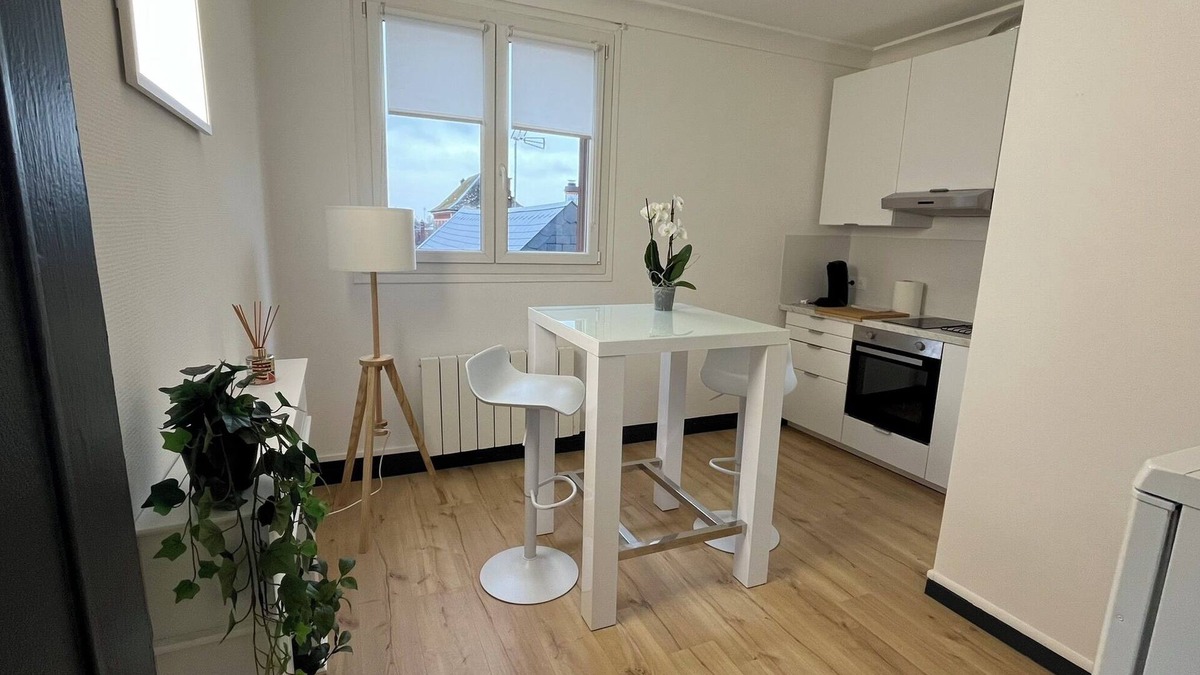 Friville-Escarbotin Apartment | Très Calme, 15 km de la Mer, Wifi