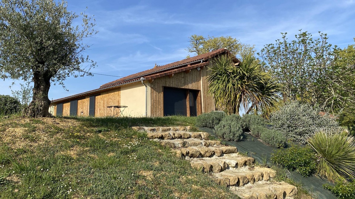 Bassoues House | Très Joli Gite Pour des Vacances en Pleine Campagne à 10min de Marciac