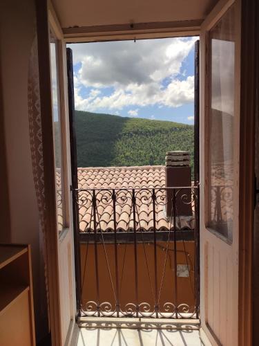 Trevi nel Lazio House | Tra cielo e terra