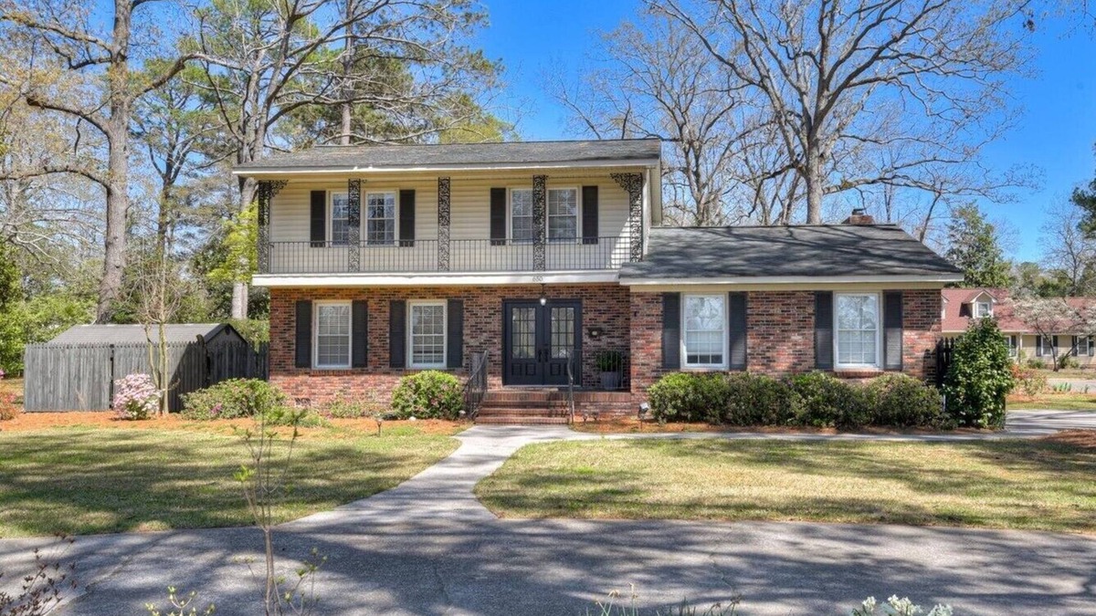 Aiken House | TRACKSIDE RETREAT 4 BEDROOM HOME-WALK TO BRUCES FIELD AND AIKEN TRAINING TRACK