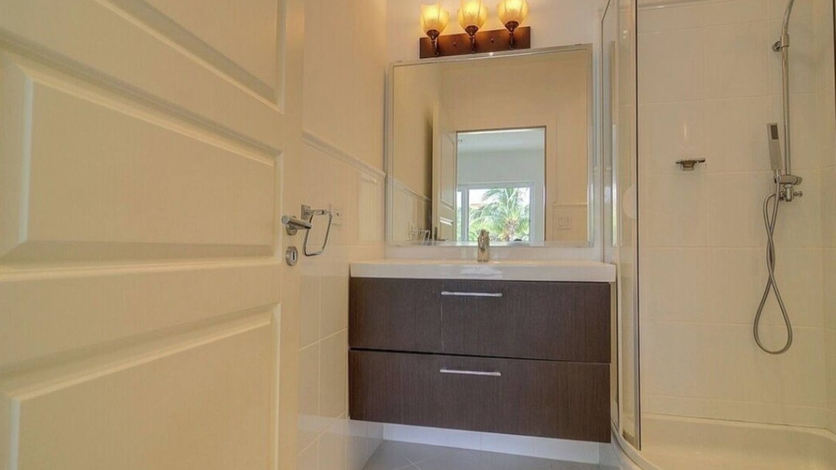 Westwind Condo | Trade Winds 3E The View Ocean Front Condominiums