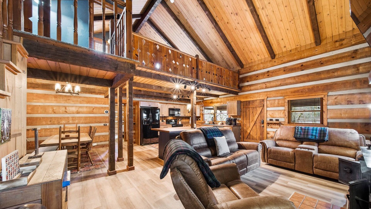 Blowing Rock Cabin | Traditional Cabin with Modern Conveniences