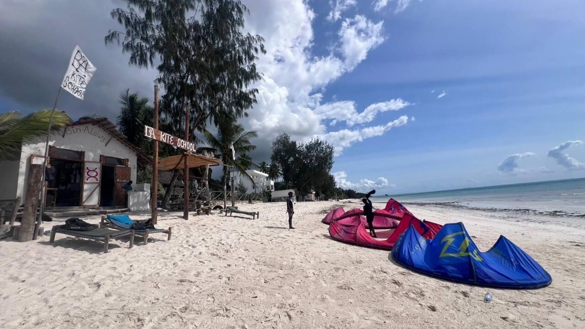 Tunguu House | Traditional Charming 4-bedroom house in Zanzibar with WiFi and garden