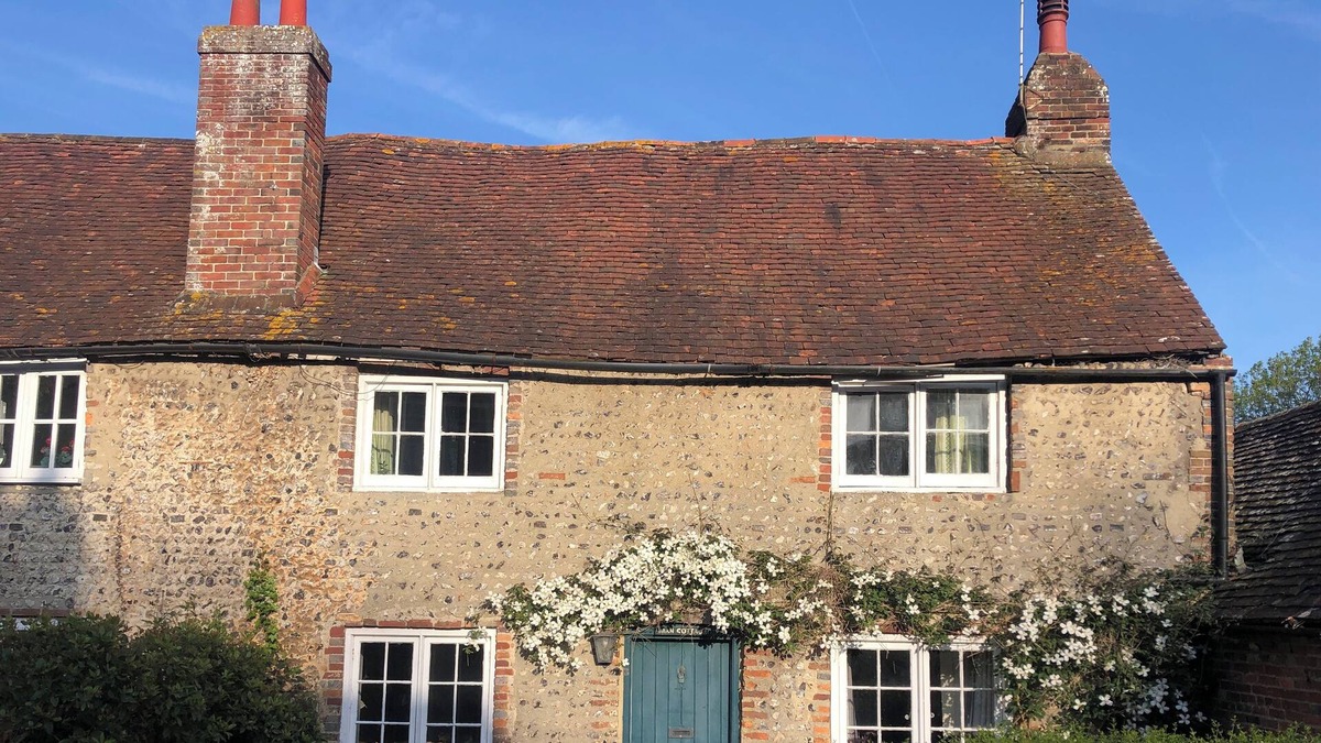Litlington Cottage | Traditional cottage retreat in Cuckmere Valley with large garden