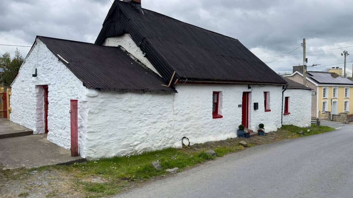 Pennant House | Traditional Country Cottage