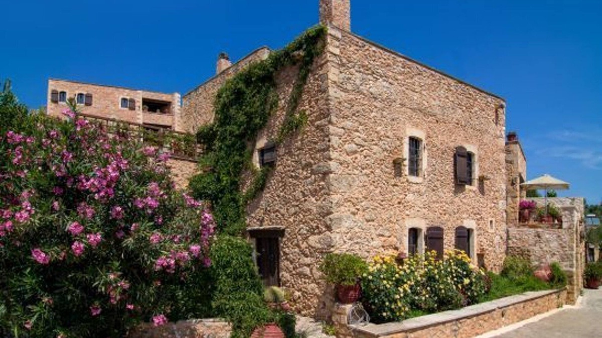 Samonas Villa | Traditional Crete Villa | Villa Orange Diktamos | Stunning Views | 1 Bedroom |.