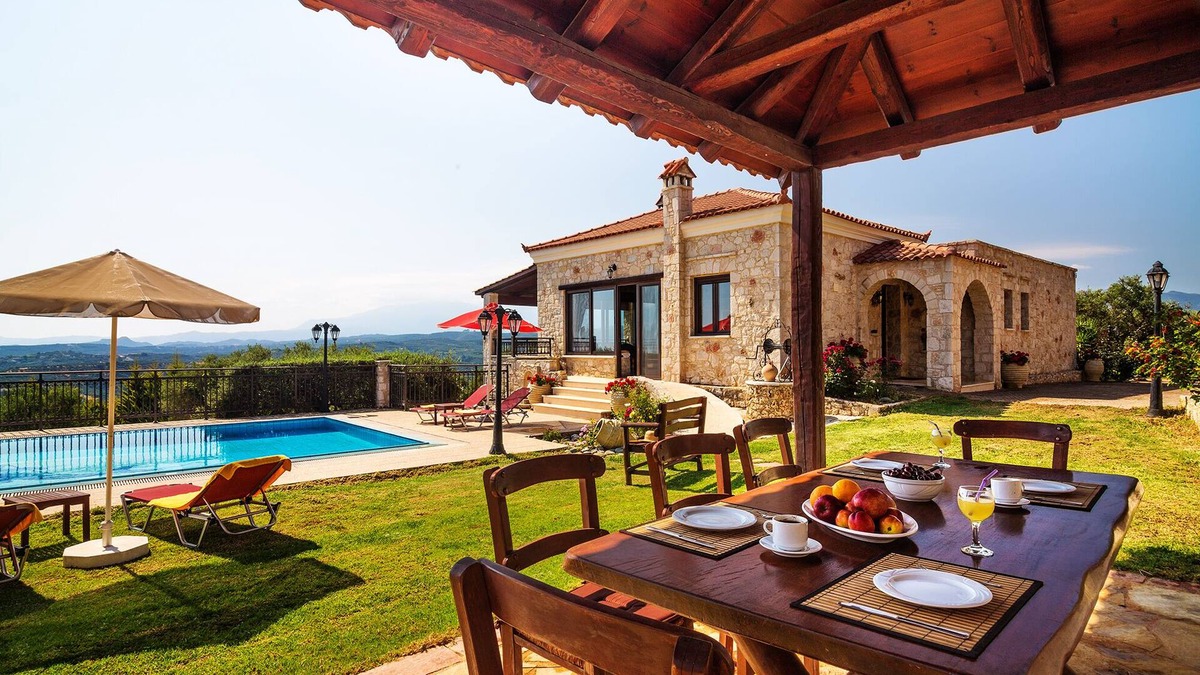 Polemarchi Villa | Traditional Holiday Villa with Panoramic View