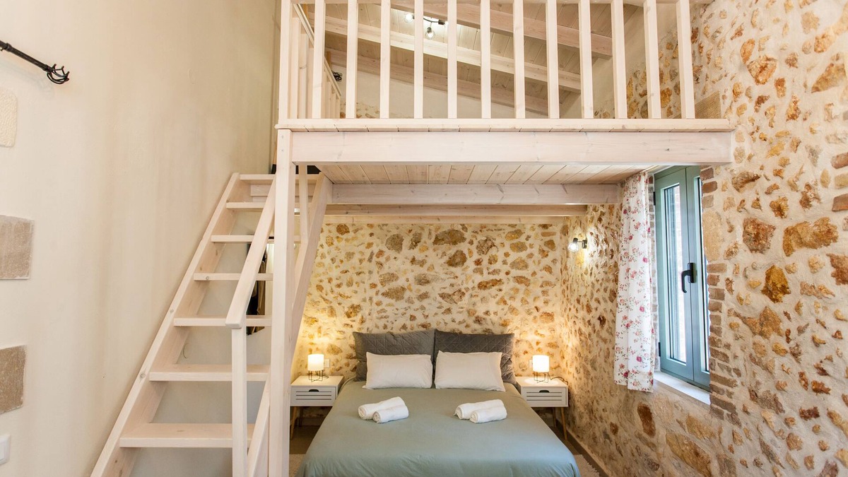 Halepa House | Traditional Home
