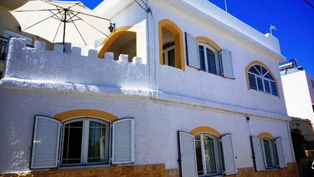 Gerani House | Traditional House Astro 2