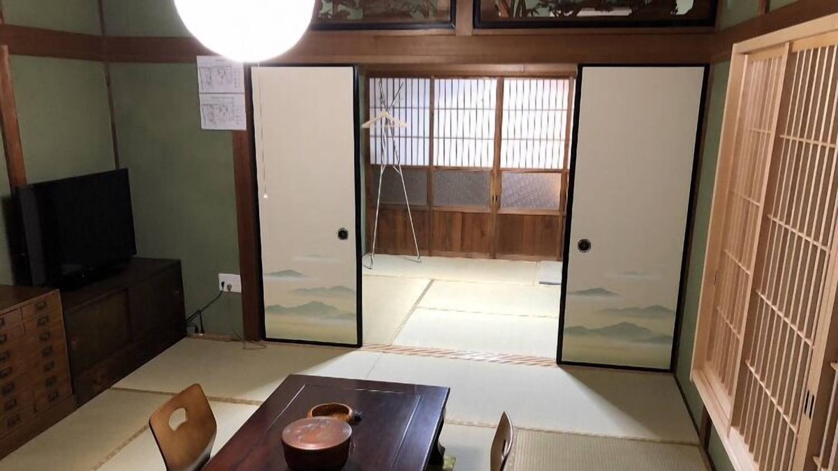 Obu House | Traditional house, Free shuttle Service!
