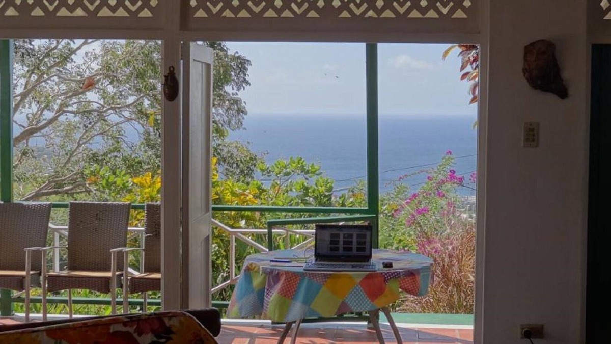 Scarborough Villa | Traditional plantation style house built on agricultural