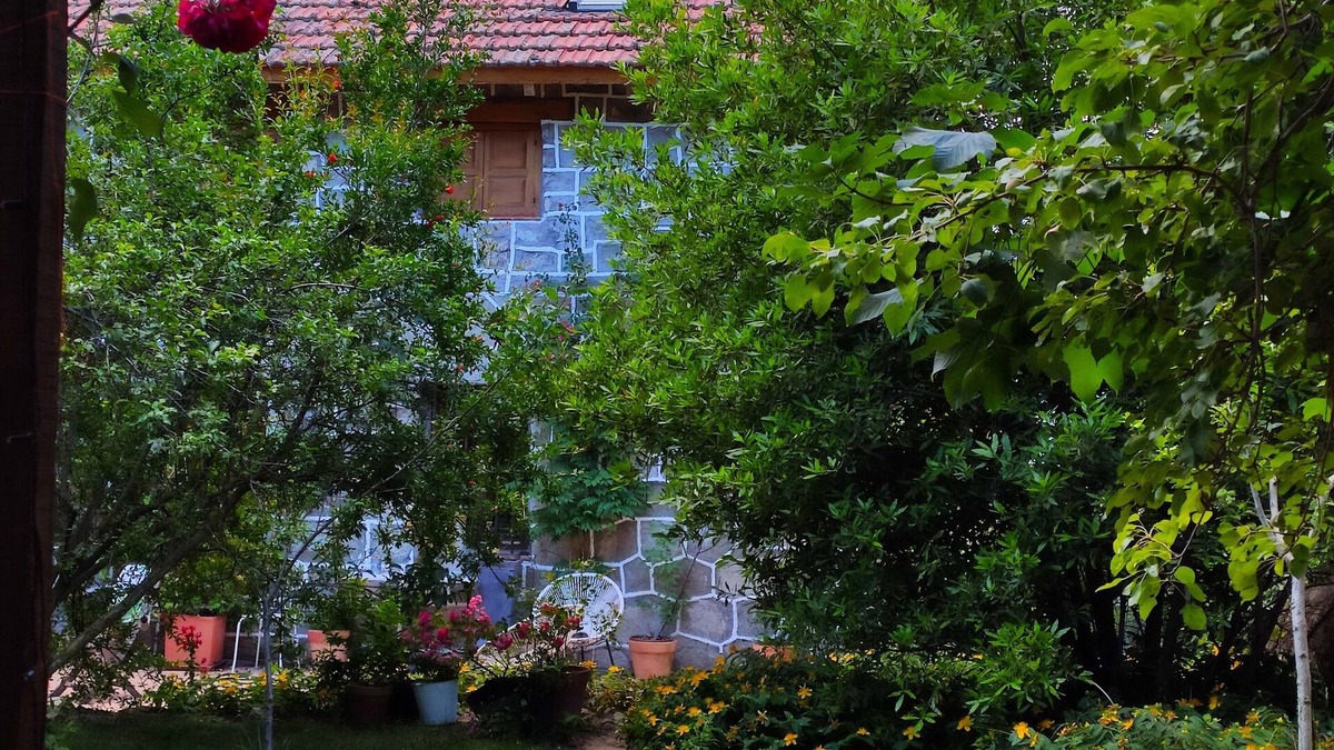Los Molinos House | Traditional stone house