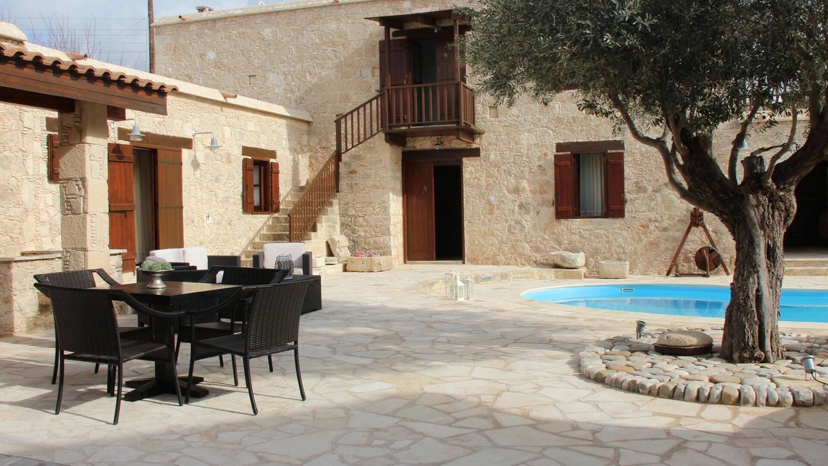 Mesa Chorio House | Traditional Stonehouse With Modern Comfort, Private Pool, Views, Wi-fi