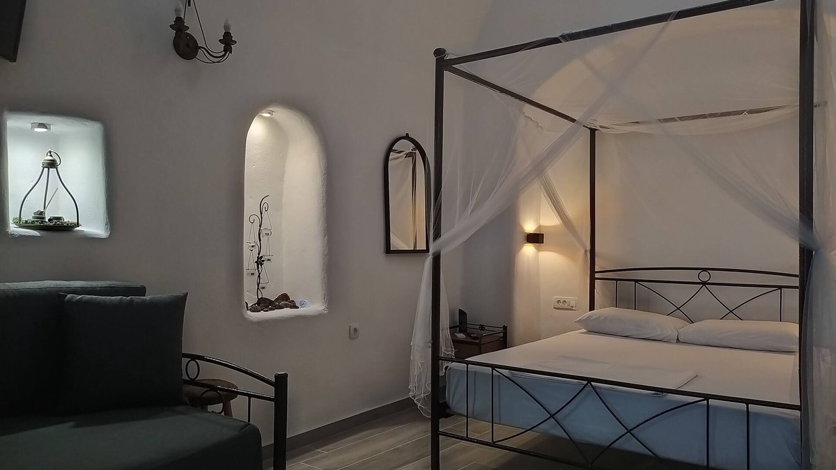 Emporio House | Traditional Winery (Canava) - Reformed into a Traditional House