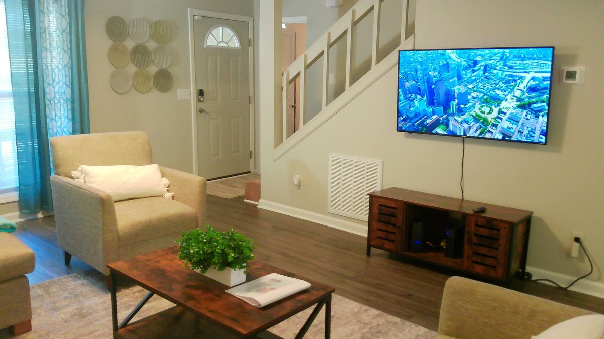 Lemon Springs House | Trail Hollow - 3 beds, 2 baths, 6 guestn