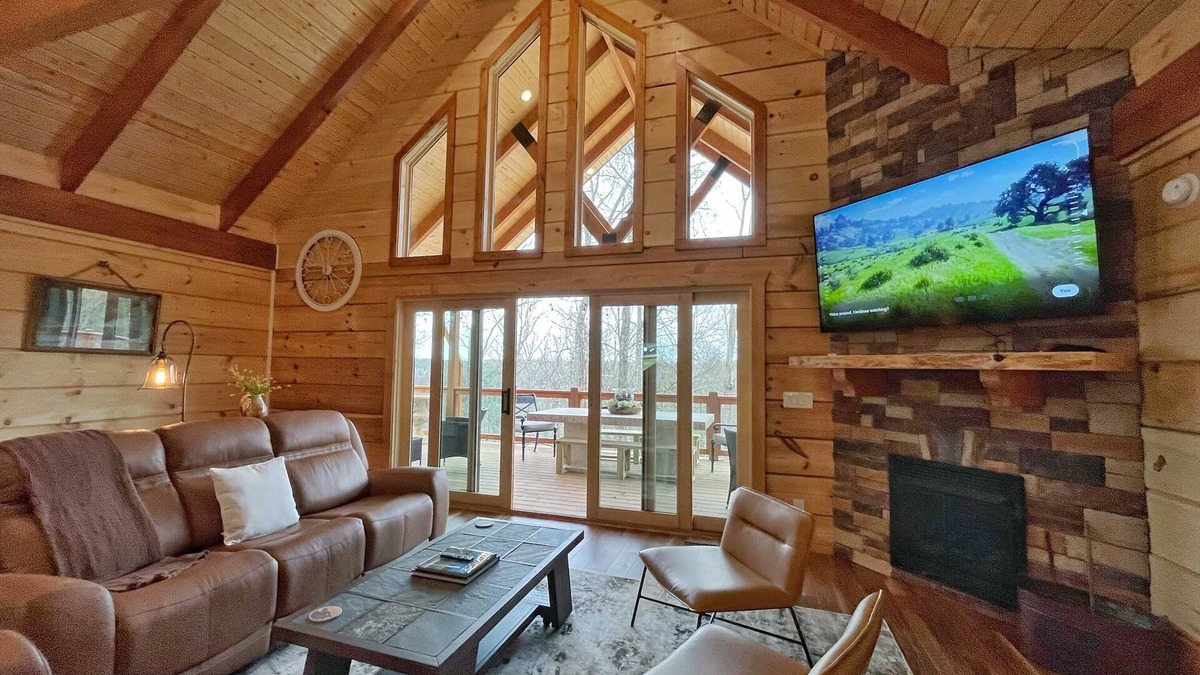Rogers Cabin | Trail Run Inn | RRG | Gorgeous Views