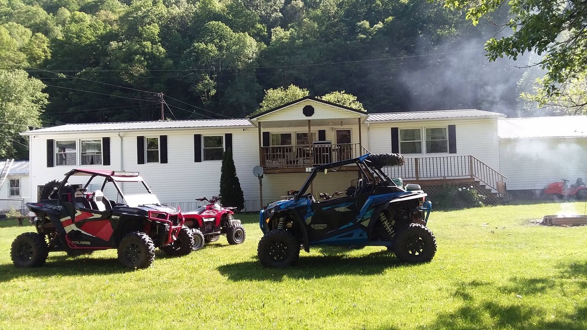 Northfork House | Trail Side Inn 4 bed 2 bath with trail access to 4 Hatfield-McCOY trails system
